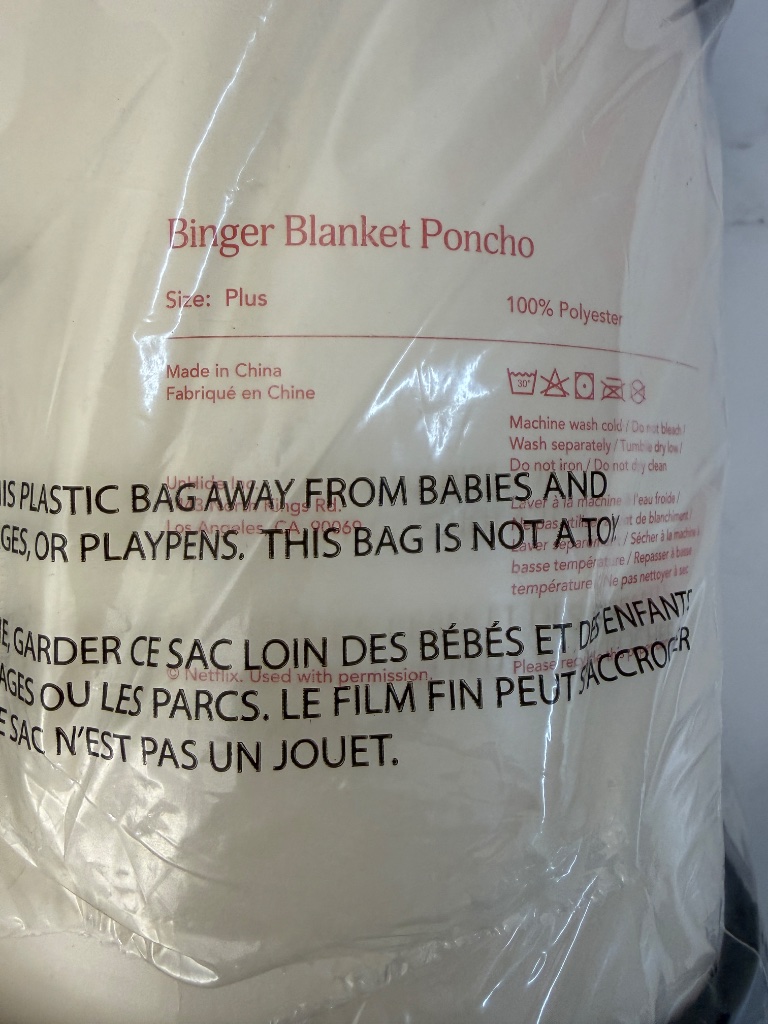 Unhide X Netflix Binger Blanket Poncho Wearable Plush Limited Edition Black New — image 5 of 6